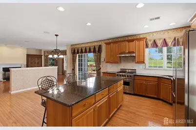 31 Narrows Way, Monroe Township, NJ 08831 - Photo 9