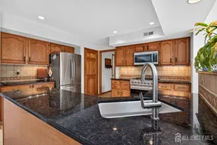 13 Brookside Ct, Plainsboro Township, NJ 08512 - Photo 7