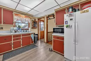 14 Chase Ave, Avenel, NJ 07001 - Photo 17