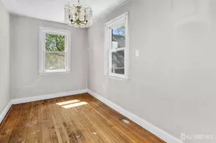 35 Melbourne Ct, Woodbridge Township, NJ 07095 - Photo 13