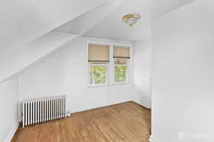 35 Melbourne Ct, Woodbridge Township, NJ 07095 - Photo 25