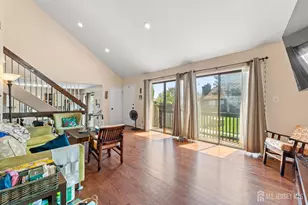 544 Westgate Dr, Edison, NJ 08820 - Photo 13
