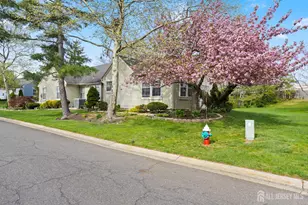 173 Concordia Cir, Monroe Township, NJ 08831 - Photo 7