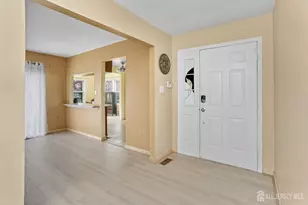 173 Concordia Cir, Monroe Township, NJ 08831 - Photo 9