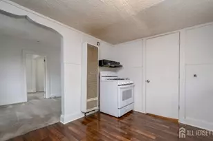 29 Smith St, Sayreville, NJ 08872 - Photo 3