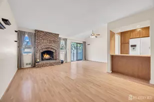 1 Chelsea Ct, Sayreville, NJ 08859 - Photo 9
