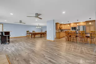 17 Hollywood Dr, Woodbridge Township, NJ 07095 - Photo 9