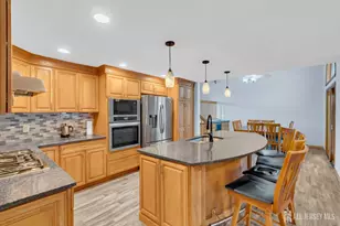17 Hollywood Dr, Woodbridge Township, NJ 07095 - Photo 17