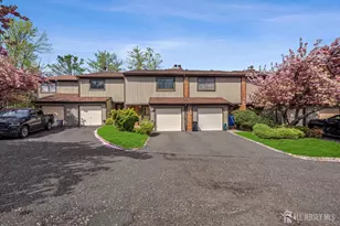 20 Arrowsmith Ct, Old Bridge Township, NJ 07747 - Photo 3