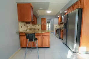 1308 Merrywood Dr, Edison, NJ 08817 - Photo 19