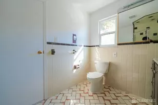 1308 Merrywood Dr, Edison, NJ 08817 - Photo 47