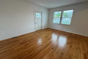 16 E Kupsch Street E, Sayreville, NJ 08872 - Photo 5