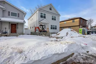 25 Fiat Ave, Iselin, NJ 08830 - Photo 5