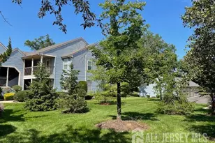 10B Benjamin Franklin Dr, Monroe Township, NJ 08831 - Photo 3
