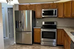 10B Benjamin Franklin Dr, Monroe Township, NJ 08831 - Photo 5