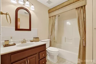 1 Wakefield Drive, Edison, NJ 08820 - Photo 19