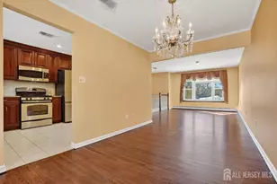 1 Wakefield Dr, Edison, NJ 08820 - Photo 7