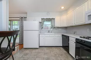 384 Maplewood Ave, Colonia, NJ 07067 - Photo 11