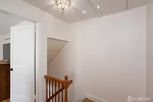 32 Robins Pl, Metuchen, NJ 08840 - Photo 9