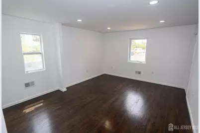 25 Menlo Avenue, Menlo Park Terrace, NJ 08840 - Photo 21