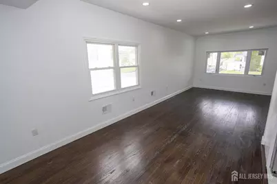 25 Menlo Avenue, Menlo Park Terrace, NJ 08840 - Photo 13