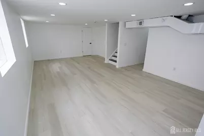 25 Menlo Avenue, Menlo Park Terrace, NJ 08840 - Photo 33