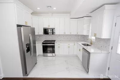 25 Menlo Avenue, Menlo Park Terrace, NJ 08840 - Photo 15