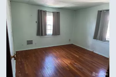 536 Alice Place, Woodbridge Township, NJ 07095 - Photo 5