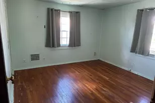 536 Alice Pl, Woodbridge Township, NJ 07095 - Photo 5