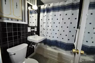 213 Old Post Road Rd, Edison, NJ 08817 - Photo 9