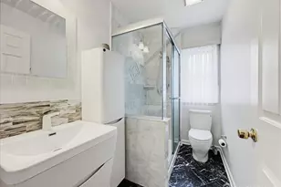 37 Jersey Ave, Edison, NJ 08820 - Photo 19