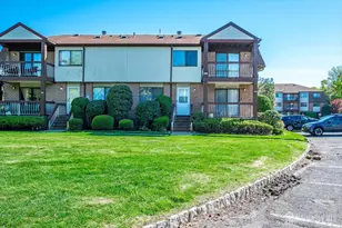 1315 Edison Glen Terrace, Edison, NJ 08837 - Photo 1