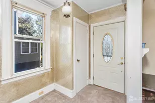 19 Clinton Pl, Metuchen, NJ 08840 - Photo 5