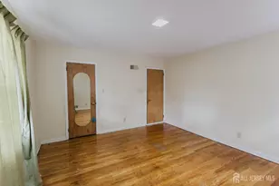 11 Edgeworth Pl, New Brunswick, NJ 08901 - Photo 21