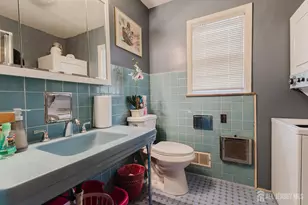 11 Edgeworth Pl, New Brunswick, NJ 08901 - Photo 17