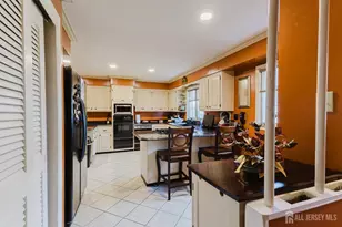 11 Edgeworth Pl, New Brunswick, NJ 08901 - Photo 5