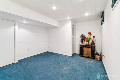 75 Linda Lane, Edison, NJ 08820 - Photo 11