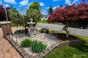 95 Pinetree Dr, Sayreville, NJ 08859 - Photo 5