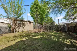 660 Charles St, Perth Amboy, NJ 08861 - Photo 5