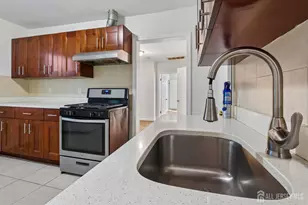 660 Charles St, Perth Amboy, NJ 08861 - Photo 15