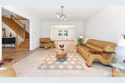 43 Scarlet Drive, Sayreville, NJ 08859 - Photo 9