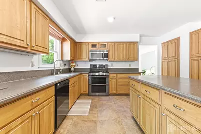 43 Scarlet Drive, Sayreville, NJ 08859 - Photo 17