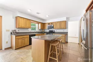 43 Scarlet Dr, Sayreville, NJ 08859 - Photo 13