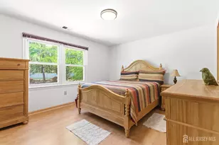 43 Scarlet Dr, Sayreville, NJ 08859 - Photo 31