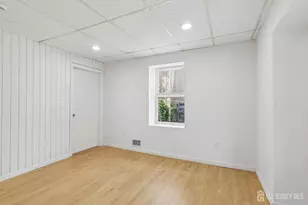 36 Henry St, Edison, NJ 08820 - Photo 21