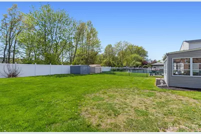 15 Pinho Avenue, Carteret, NJ 07008 - Photo 9