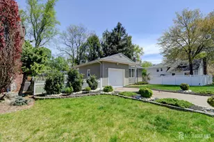 4 Azalea Ct, North Plainfield, NJ 07060 - Photo 3