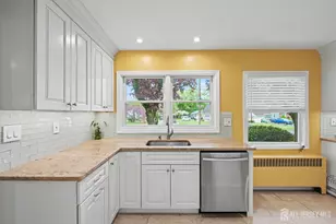 10 Sunset Blvd, East Brunswick Township, NJ 08816 - Photo 37