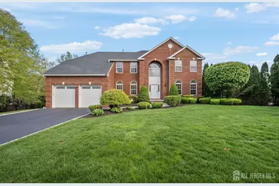 5 Robert Court, Monroe Township, NJ 08831 - Photo 1