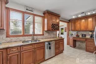 544 W 8th Street W, Plainfield, NJ 07060 - Photo 15